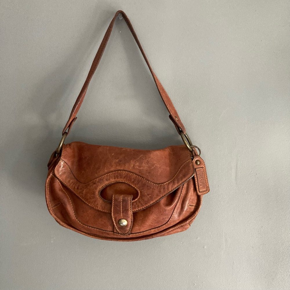 Elegant Brown Leather Shoulder Bag